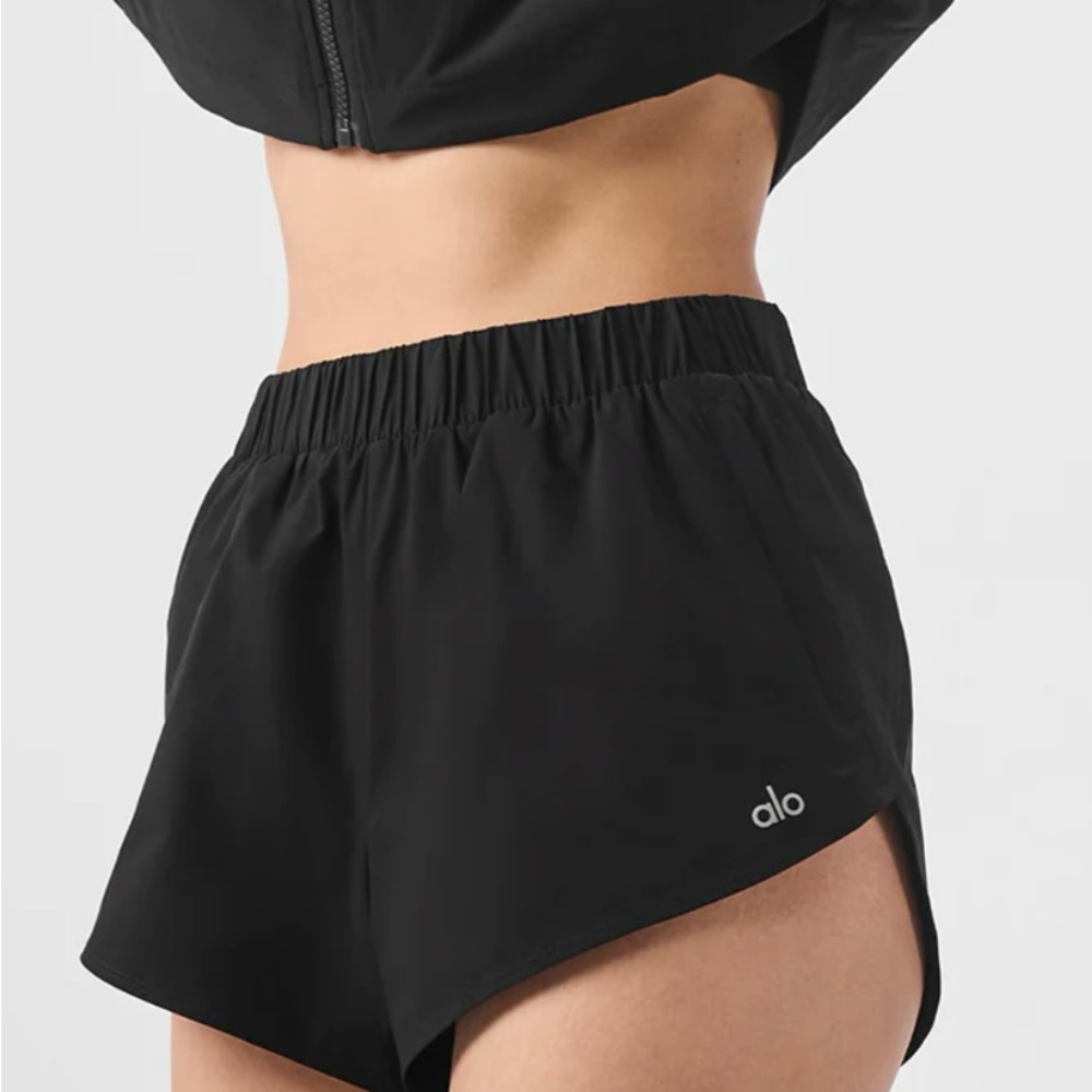ALO Yoga Playmaker Dolphin Short